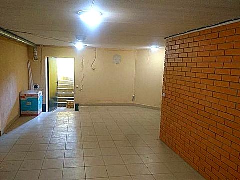 комерційна за адресою Яблунева вул., 13-Б