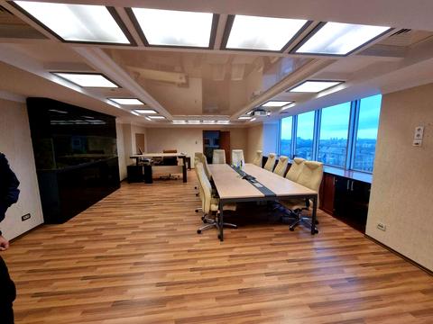 комерційна за адресою Дегтярівська вул., 52