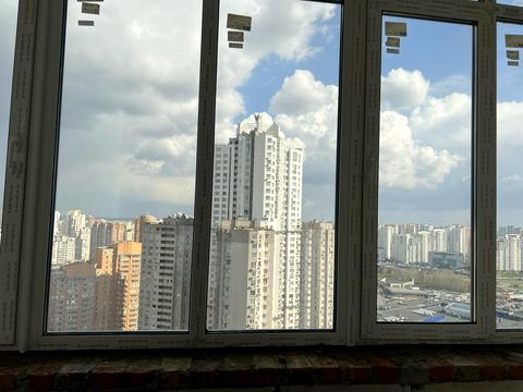 коммерческая по адресу Днепровская набережная ул., 14