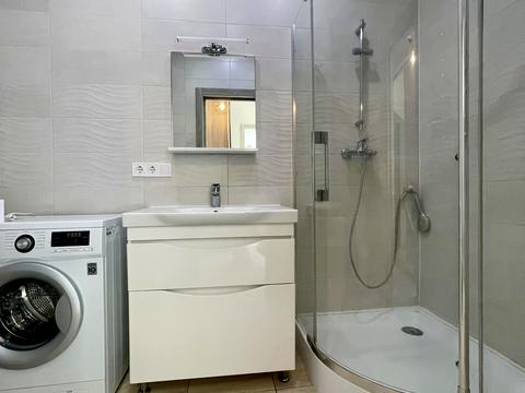 квартира за адресою Гнатюка пров., 8