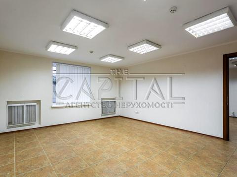 комерційна за адресою Дегтярівська вул., 45