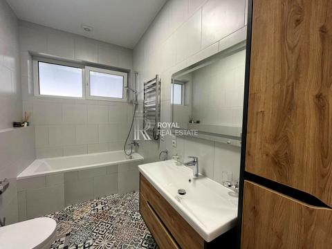 дом по адресу зоряна, 20