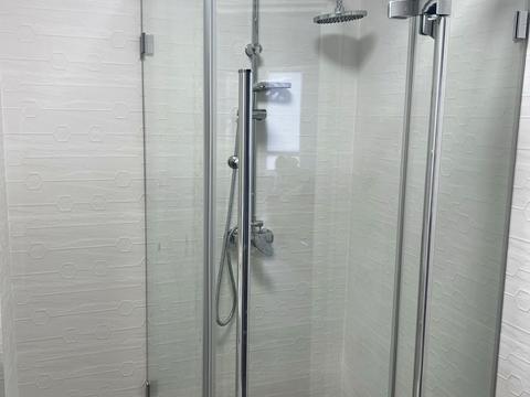 квартира за адресою Білогірська вул., 1-Є