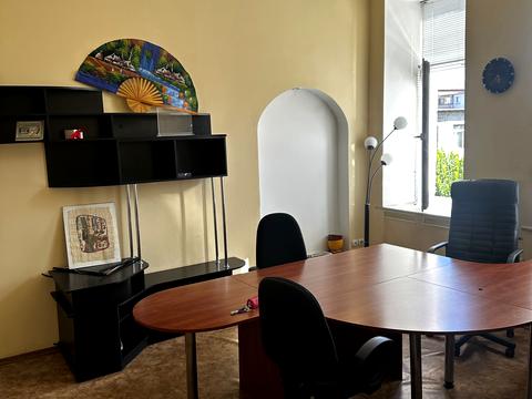 коммерческая по адресу Пастера, 16