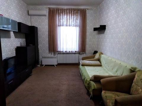 квартира за адресою Утьосова вул., 8