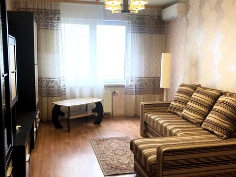 квартира за адресою Софії Русової вул., 1-Б