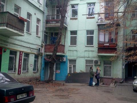 квартира за адресою Межигірська вул., 22