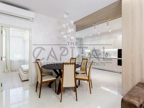 квартира за адресою Євгена Коновальця вул. (Щорса), 34