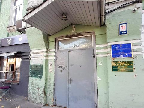 комерційна за адресою Дегтярівська вул., 3-А