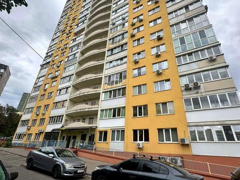 квартира за адресою Наталії Ужвій вул., 12