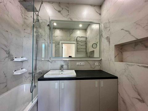 квартира за адресою Салютна вул., 2