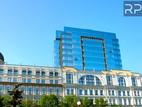 комерційна за адресою Богдана Хмельницького вул., 19/21
