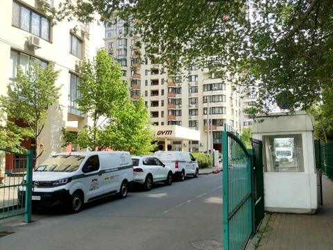 паркомісце за адресою Юлії Здановської вул. (Ломоносова), 71-Ж