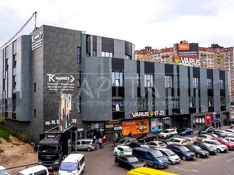 комерційна за адресою Миколи Бажана просп., 38