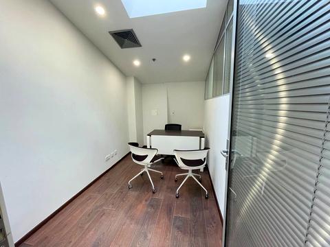 коммерческая по адресу Большая Васильковская ул. (Красноармейская), 1