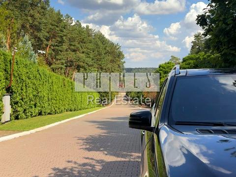 будинок за адресою Осіння