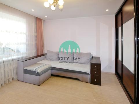 квартира за адресою Василя Симоненка вул., 7а