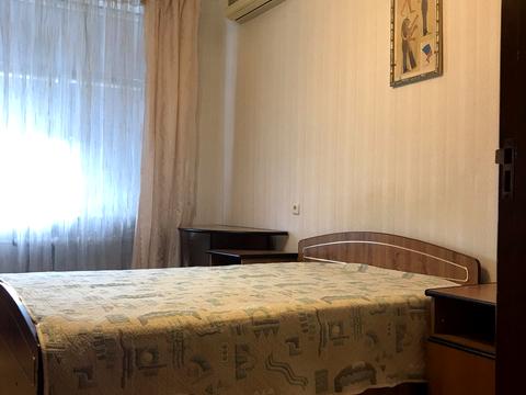 квартира за адресою Леоніда Каденюка просп. (Юрія Гагаріна), 10/2