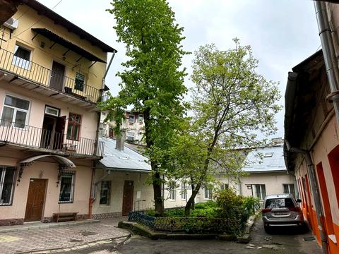 квартира за адресою Личаківська вул. (), 10