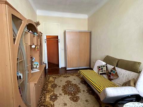 квартира за адресою Базарна, 45