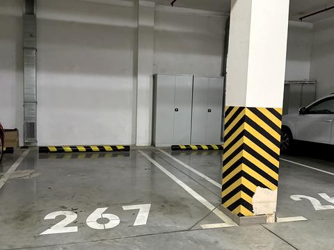 паркоместо по адресу Французский бульв., 60б