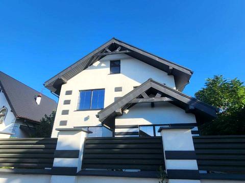 будинок за адресою Райдужна вул.