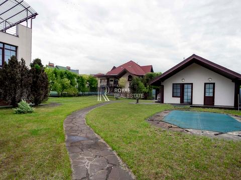 будинок за адресою Центральна