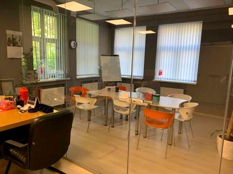 комерційна за адресою Воздвиженська вул., 45