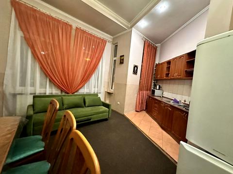 квартира по адресу Костомарова ул., 18