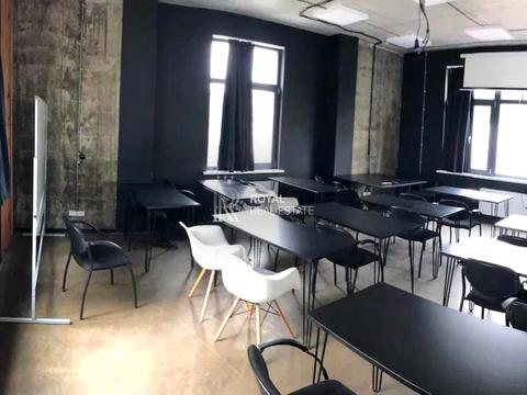 комерційна за адресою Кожум'яцька вул., 10