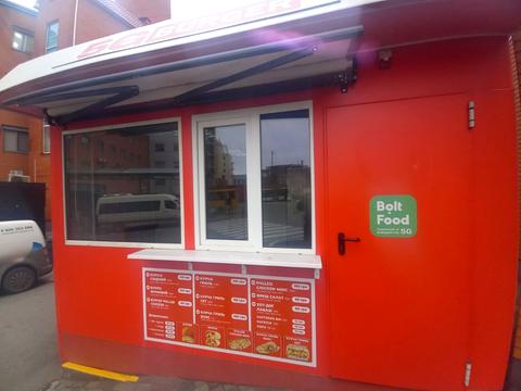 комерційна за адресою Королеви Єлизавети ІІ вул. (Глинки), 1-А