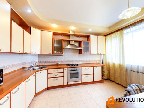 квартира за адресою Грушевського вул., 15