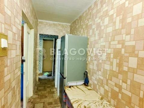 квартира по адресу Александра Попова ул., 11