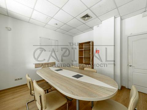 комерційна за адресою Антоновича вул. (Горького), 91/14