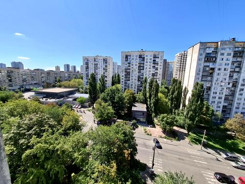 квартира за адресою Патріарха Мстислава Скрипника вул., 15