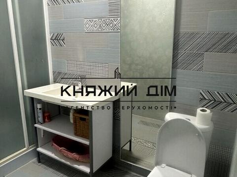 квартира за адресою Кирило-Мефодіївська вул., 2