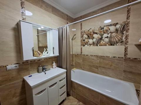 квартира за адресою Корятовича пл., 10