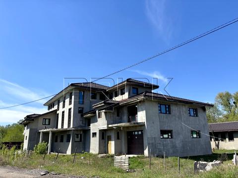 будинок за адресою с. Княжичі, Ялинкова