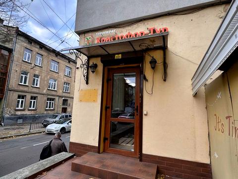 коммерческая по адресу Героев УПА ул., 37