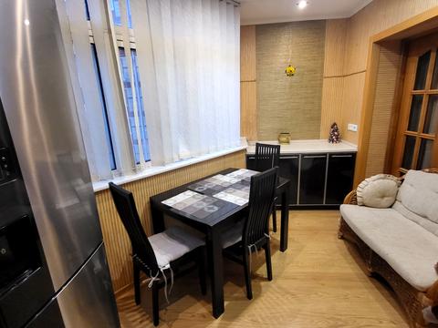 квартира за адресою Червоної Калини просп. (Володимира Маяковського), 79