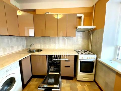 квартира за адресою Миколи Ушакова вул., 12