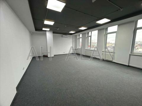 коммерческая по адресу Георгія Тороповського ул. (Івана Дубового), 2