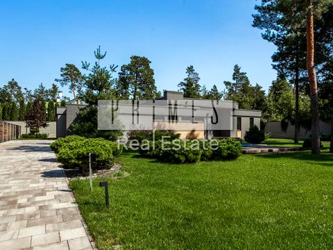 будинок за адресою Вишнева вул.