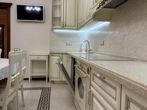квартира по адресу Патриарха Мстислава Скрипника ул., 40