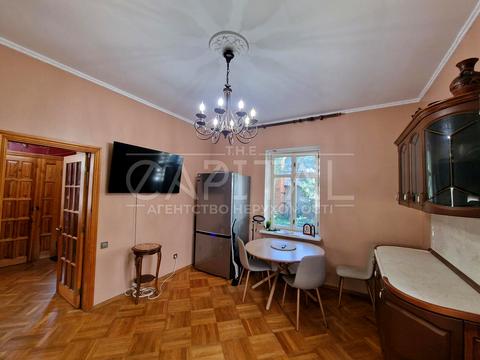 будинок за адресою Петропавлівська пл.