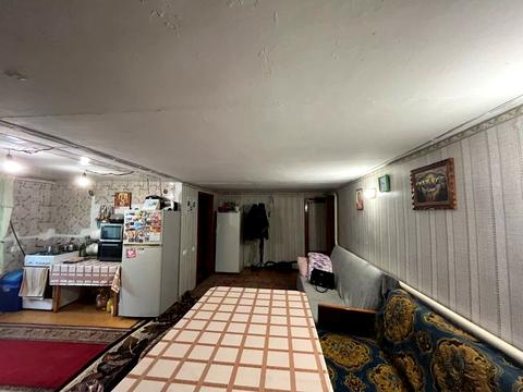 будинок за адресою Євгена Попова