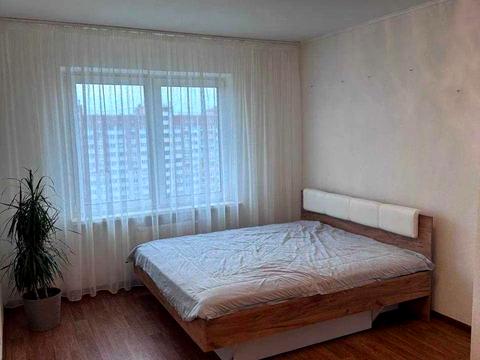 квартира за адресою Софії Русової вул., 7