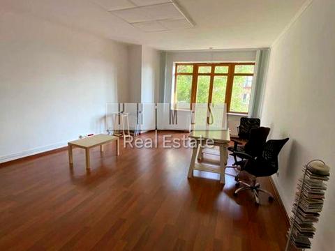 комерційна за адресою Крутий узвіз, 7