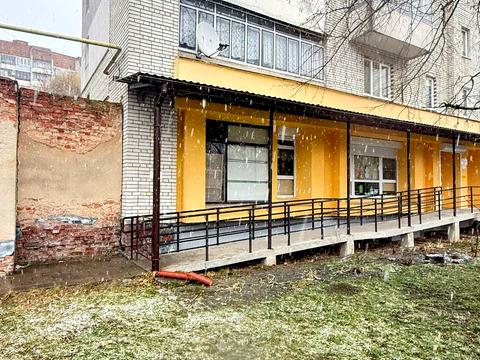 комерційна за адресою Івана Миколайчука вул., 24