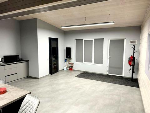 комерційна за адресою Івана Боберського вул. (Механізаторів), 7